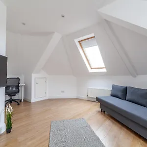 https://great-1-bedroom-in-hounslow-with-free-parking.cambridgehotelsuk.com